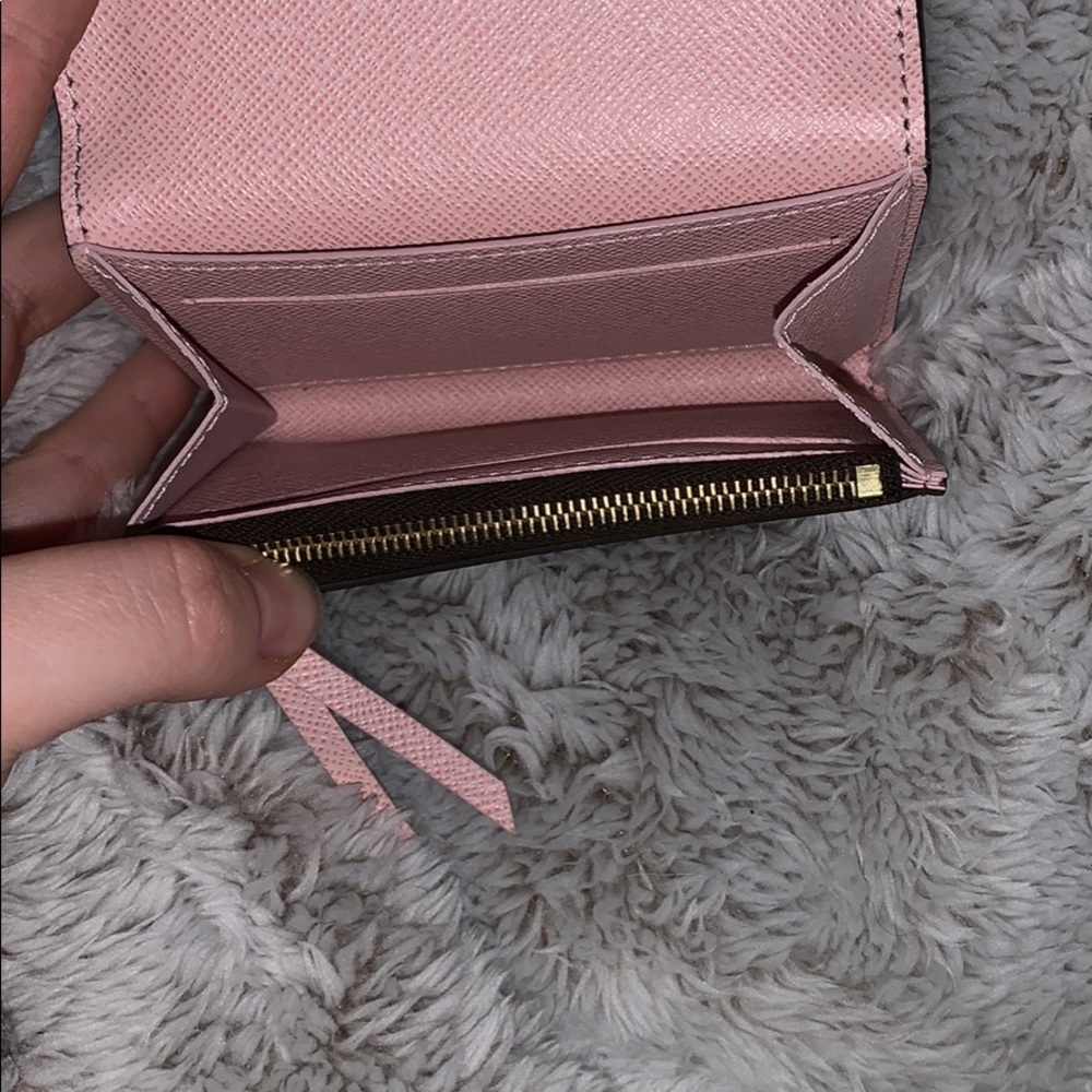 Louis Vuitton (Rosalie Coin Purse) - Picture 5 of 7